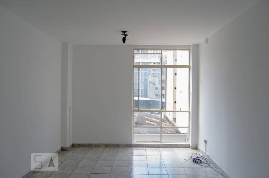 Foto 1 de Apartamento com 1 Quarto para alugar, 30m² em Santa Cecília, São Paulo
