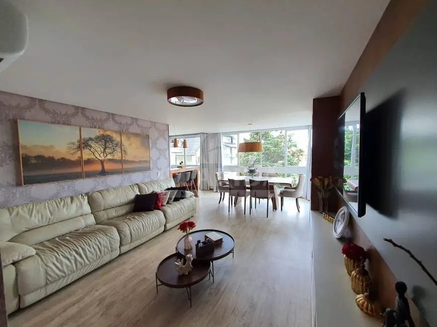 Foto 3 de Apartamento com 3 Quartos à venda, 127m² em Centro, Gramado