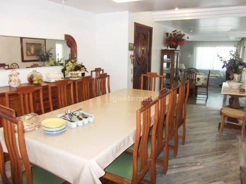 Foto 1 de Apartamento com 4 Quartos à venda, 220m² em Loteamento Joao Batista Juliao, Guarujá