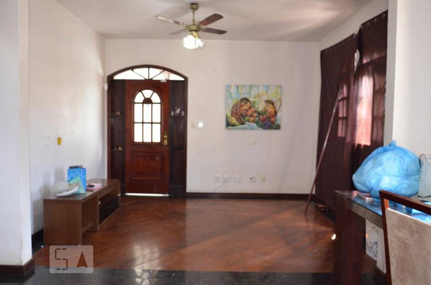 Foto 3 de Casa com 3 Quartos para alugar, 143m² em Piedade, Rio de Janeiro