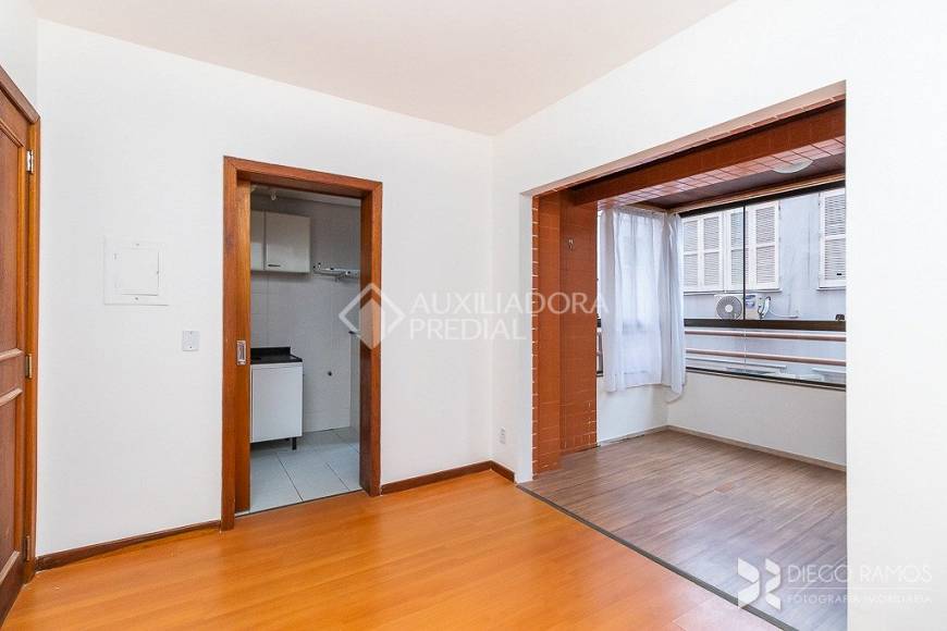 Foto 4 de Apartamento com 1 Quarto à venda, 40m² em Floresta, Porto Alegre