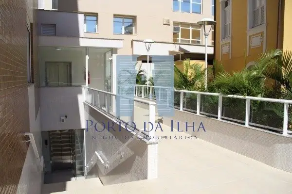 Foto 2 de Apartamento com 2 Quartos à venda, 67m² em Centro, Florianópolis