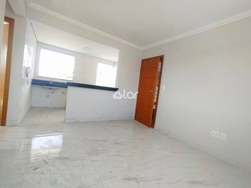 Foto 4 de Apartamento com 2 Quartos à venda, 47m² em Piratininga Venda Nova, Belo Horizonte