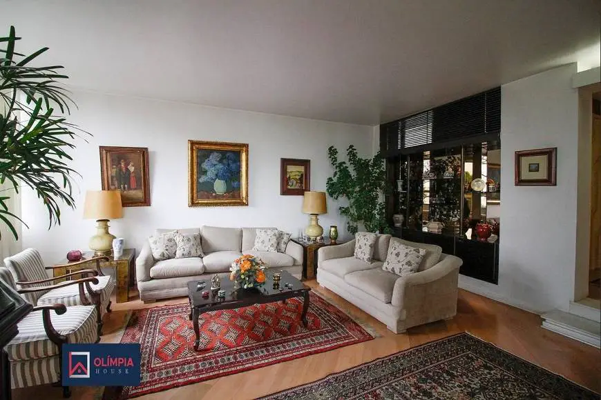 Foto 1 de Apartamento com 3 Quartos à venda, 220m² em Bela Vista, São Paulo
