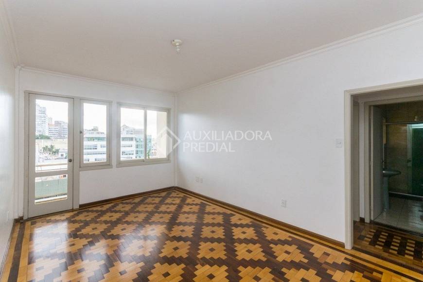 Foto 1 de Apartamento com 3 Quartos para alugar, 70m² em Centro Histórico, Porto Alegre