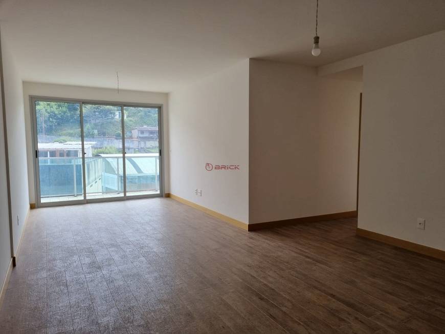 Foto 1 de Apartamento com 3 Quartos à venda, 107m² em Tijuca, Teresópolis