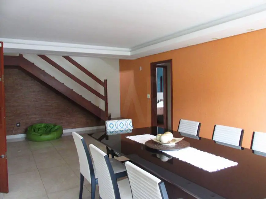 Foto 2 de Casa com 3 Quartos à venda, 214m² em Garças, Belo Horizonte