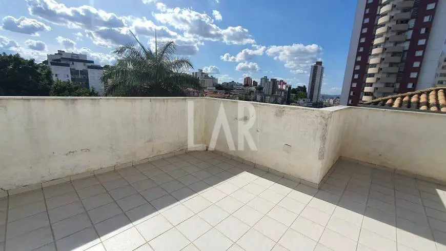 Foto 1 de Cobertura com 3 Quartos à venda, 213m² em Sagrada Família, Belo Horizonte