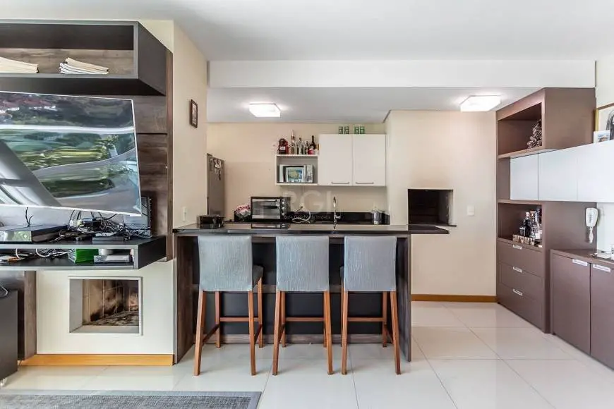 Foto 4 de Apartamento com 1 Quarto à venda, 56m² em Três Figueiras, Porto Alegre