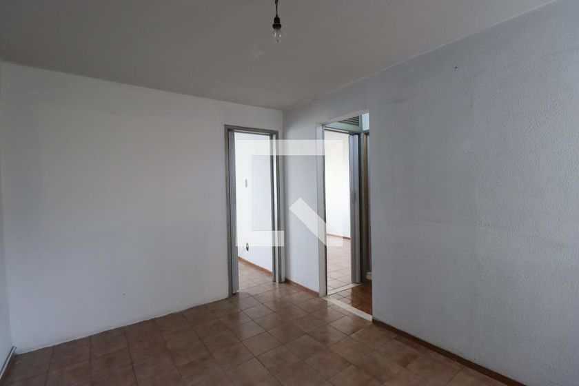 Foto 1 de Apartamento com 2 Quartos para alugar, 45m² em Irajá, Rio de Janeiro