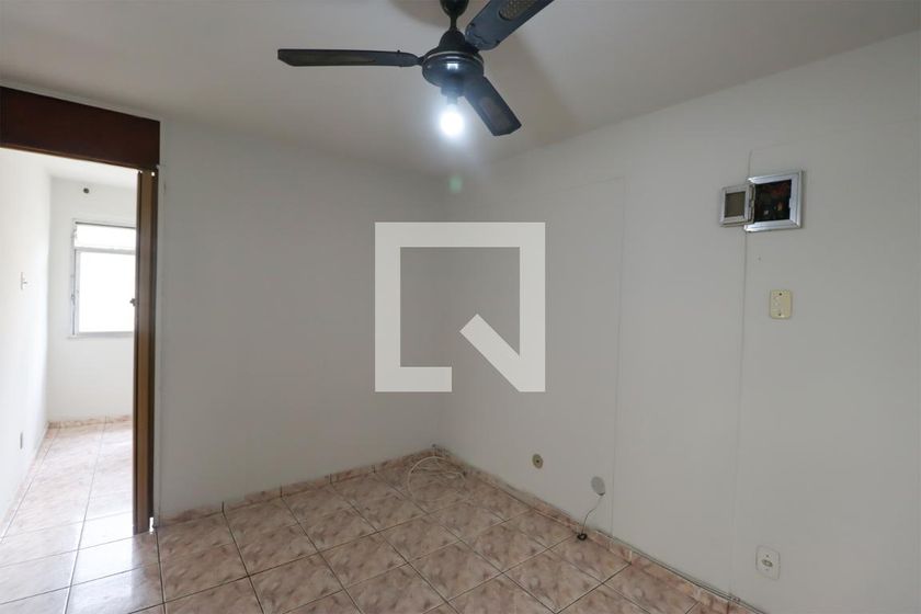 Foto 1 de Apartamento com 2 Quartos para alugar, 45m² em Irajá, Rio de Janeiro