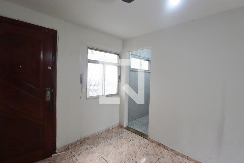 Foto 4 de Apartamento com 2 Quartos para alugar, 45m² em Irajá, Rio de Janeiro