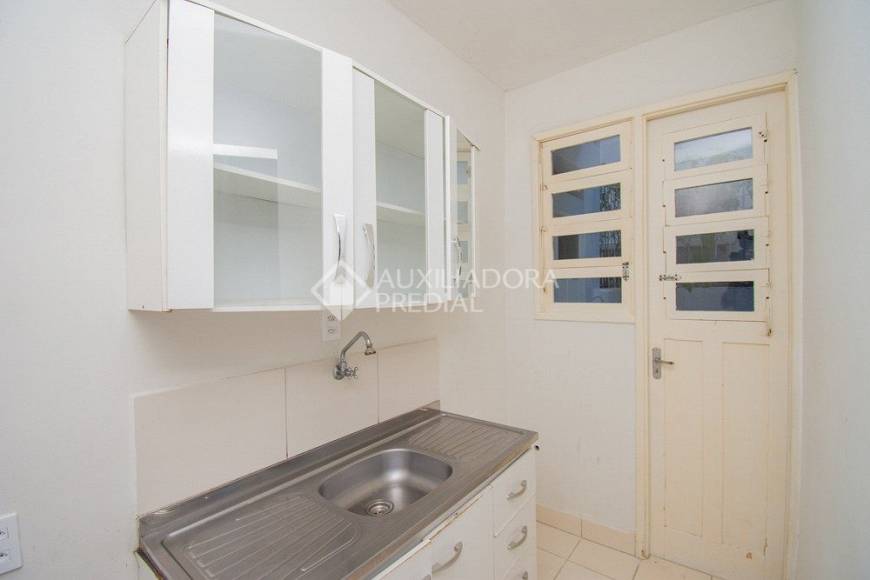 Foto 5 de Apartamento com 2 Quartos para alugar, 65m² em Rio Branco, Porto Alegre