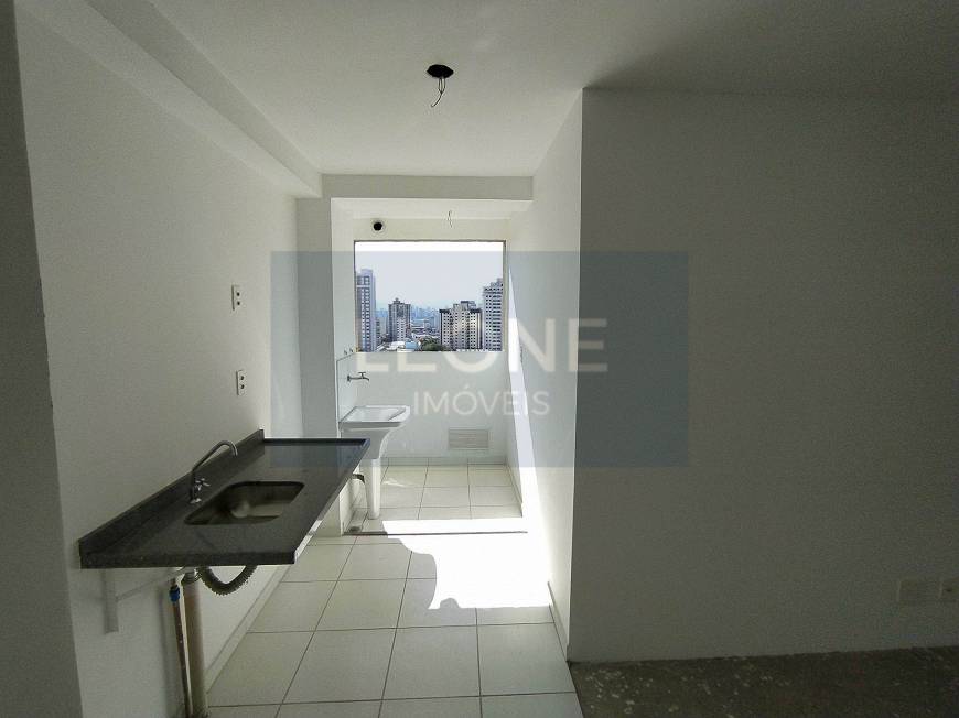 Foto 3 de Apartamento com 2 Quartos à venda, 53m² em Vila Romana, São Paulo