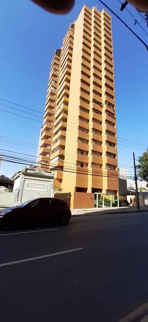 Foto 1 de Apartamento com 3 Quartos à venda, 136m² em Centro, Curitiba