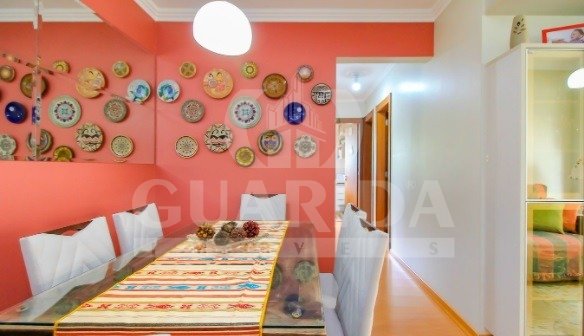 Foto 3 de Apartamento com 3 Quartos à venda, 68m² em Jardim Carvalho, Porto Alegre