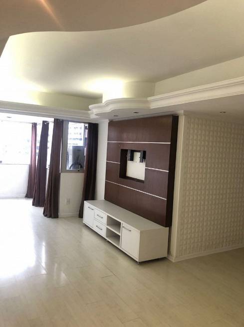 Foto 2 de Apartamento com 3 Quartos à venda, 125m² em Ponta Verde, Maceió