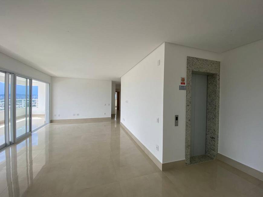 Foto 2 de Apartamento com 4 Quartos à venda, 170m² em Setor Bueno, Goiânia