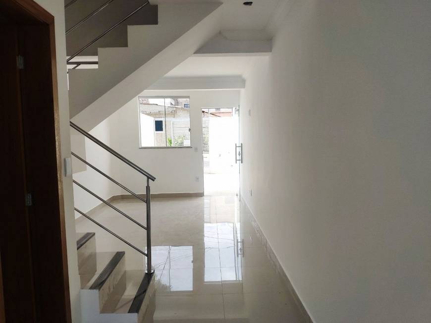 Foto 1 de Casa com 2 Quartos à venda, 90m² em Rio Branco, Belo Horizonte