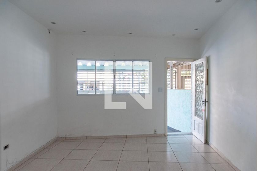 Foto 3 de Casa com 2 Quartos para alugar, 120m² em Sacomã, São Paulo