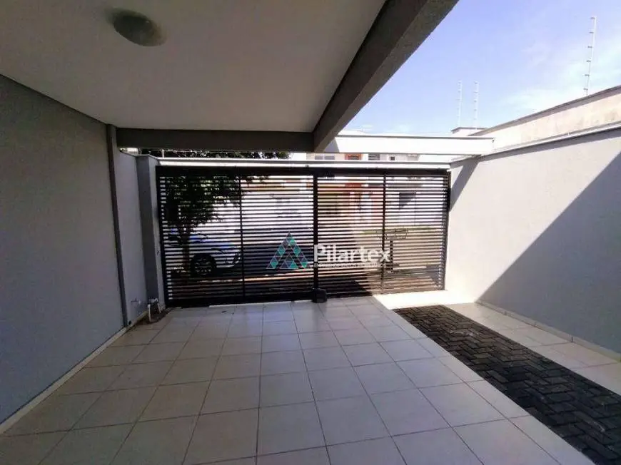 Foto 2 de Casa com 3 Quartos para alugar, 100m² em Loteamento Chamonix, Londrina