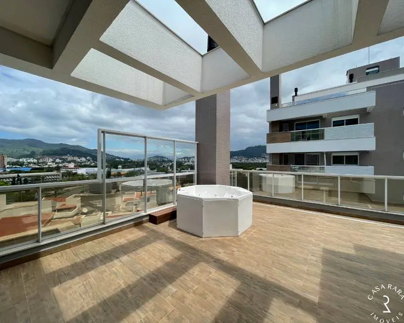 Foto 2 de Cobertura com 3 Quartos à venda, 147m² em Itacorubi, Florianópolis