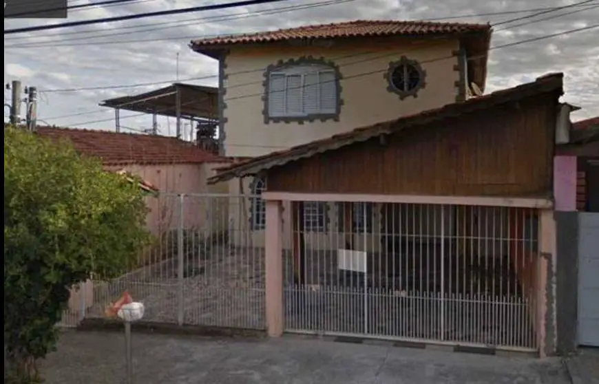 Foto 1 de Sobrado com 4 Quartos à venda, 252m² em Vila Tatetuba, São José dos Campos