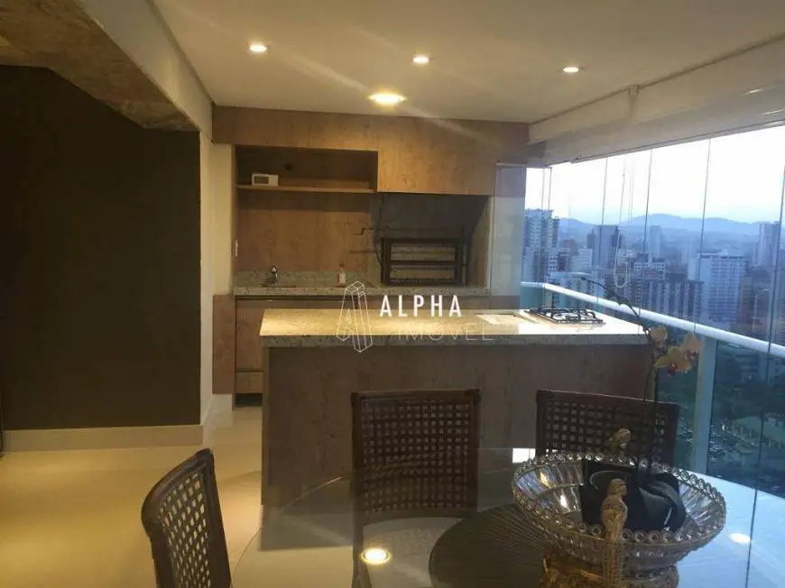 Foto 1 de Apartamento com 3 Quartos à venda, 212m² em Alphaville, Barueri