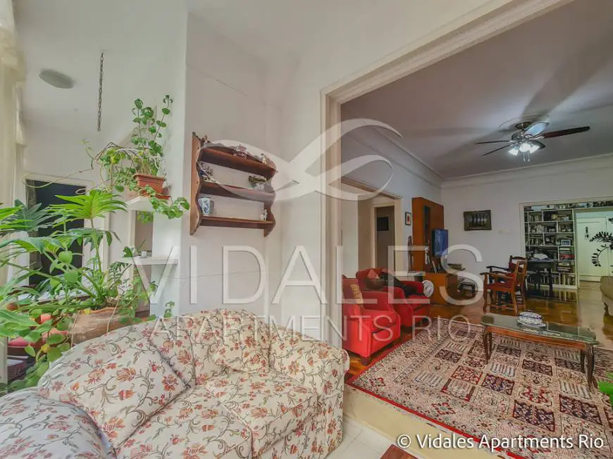 Foto 1 de Apartamento com 4 Quartos à venda, 160m² em Laranjeiras, Rio de Janeiro