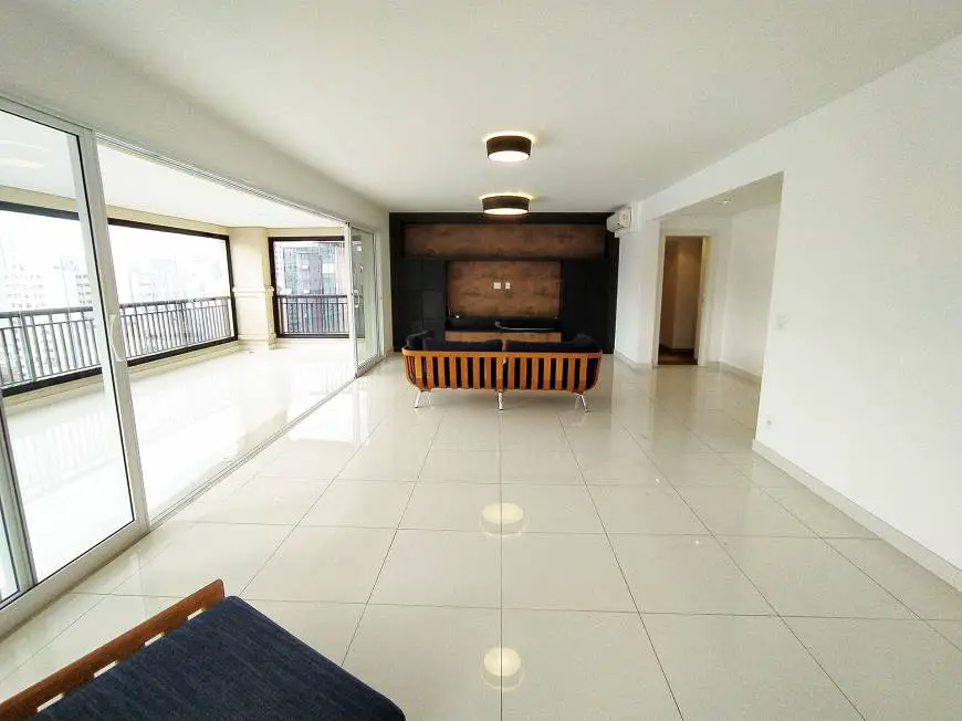 Foto 1 de Apartamento com 4 Quartos para alugar, 255m² em Perdizes, São Paulo