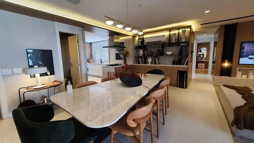 Foto 2 de Apartamento com 4 Quartos à venda, 221m² em Santo Antônio, Belo Horizonte
