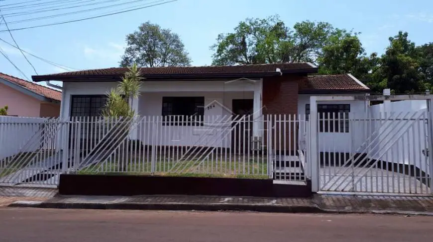 Foto 3 de Casa com 3 Quartos à venda, 114m² em Centro, Toledo