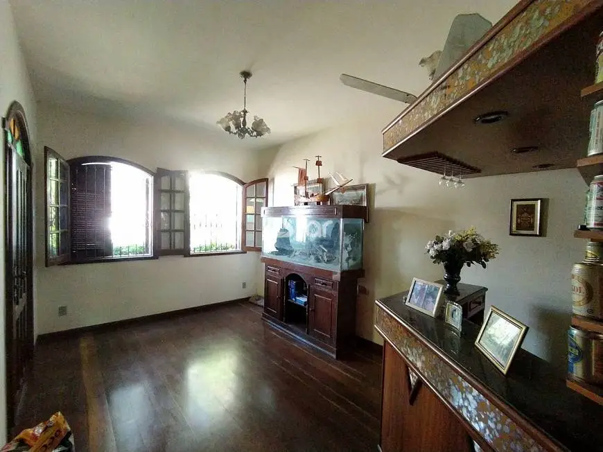 Foto 5 de Casa com 4 Quartos para alugar, 233m² em Santa Amélia, Belo Horizonte