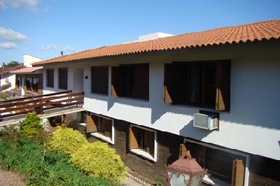Foto 1 de Casa com 4 Quartos à venda, 550m² em Vila Assunção, Porto Alegre