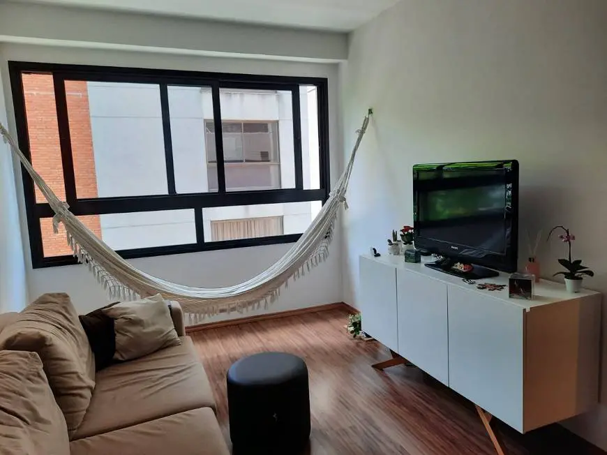 Foto 2 de Apartamento com 2 Quartos à venda, 56m² em Vila Madalena, São Paulo