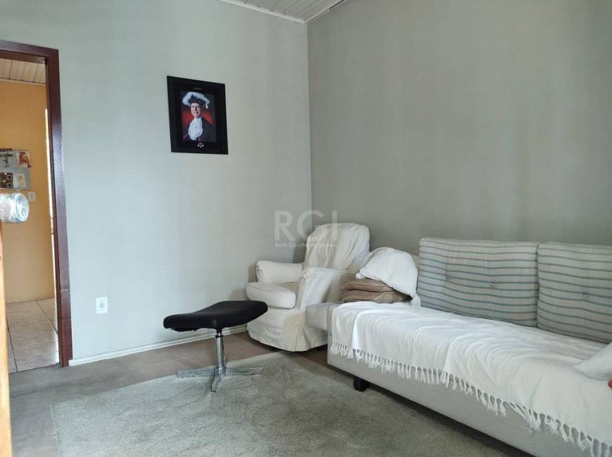 Foto 3 de Casa com 2 Quartos à venda, 75m² em Sarandi, Porto Alegre