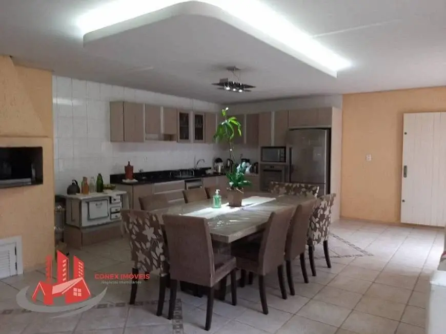 Foto 1 de Casa com 4 Quartos à venda, 300m² em Colina Sorriso, Caxias do Sul