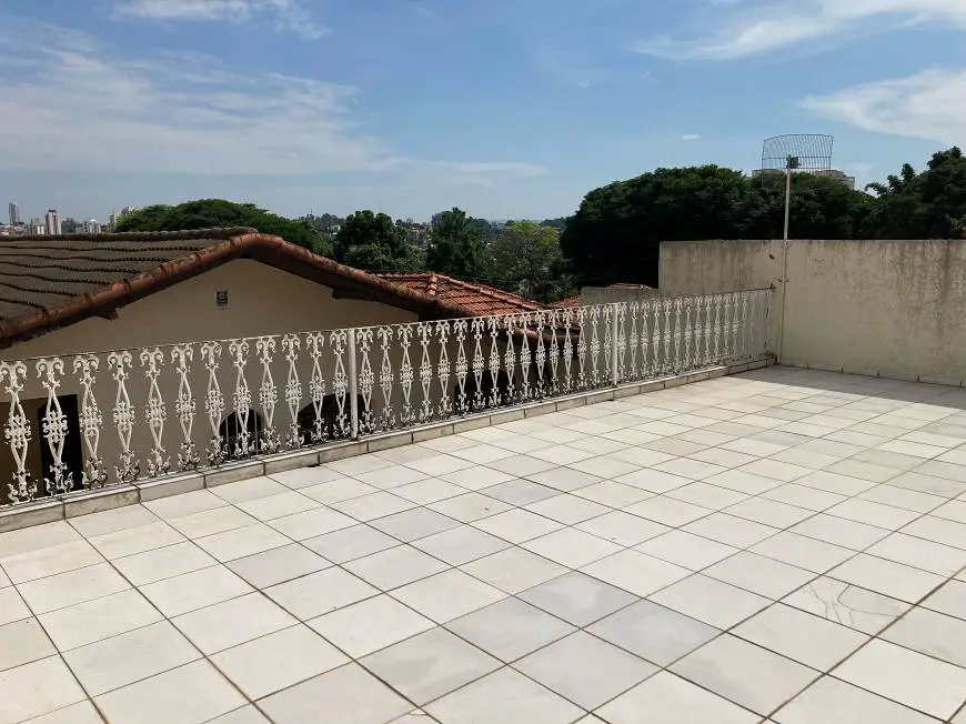 Foto 3 de Casa com 4 Quartos para alugar, 260m² em Vila Sônia, São Paulo