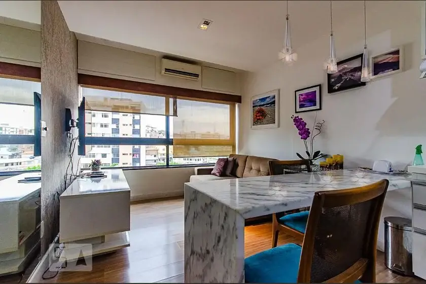 Foto 1 de Apartamento com 2 Quartos para alugar, 64m² em Ondina, Salvador