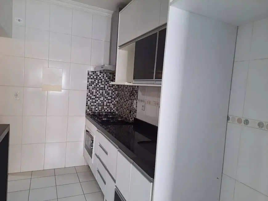 Foto 2 de Apartamento com 3 Quartos para venda ou aluguel, 80m² em Santana, Pindamonhangaba