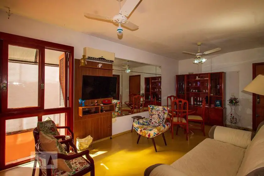 Foto 3 de Apartamento com 3 Quartos para alugar, 90m² em Teresópolis, Porto Alegre