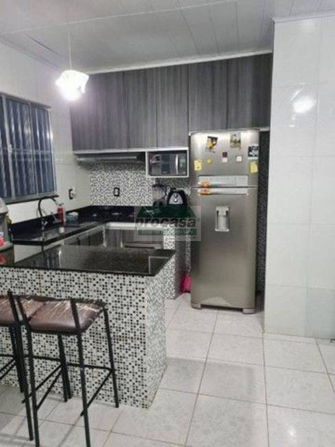 Foto 1 de Casa com 2 Quartos à venda, 70m² em São José Operário, Manaus