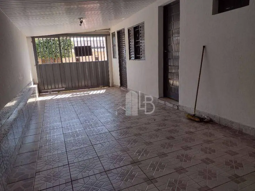 Foto 3 de Casa com 3 Quartos à venda, 96m² em Tubalina, Uberlândia