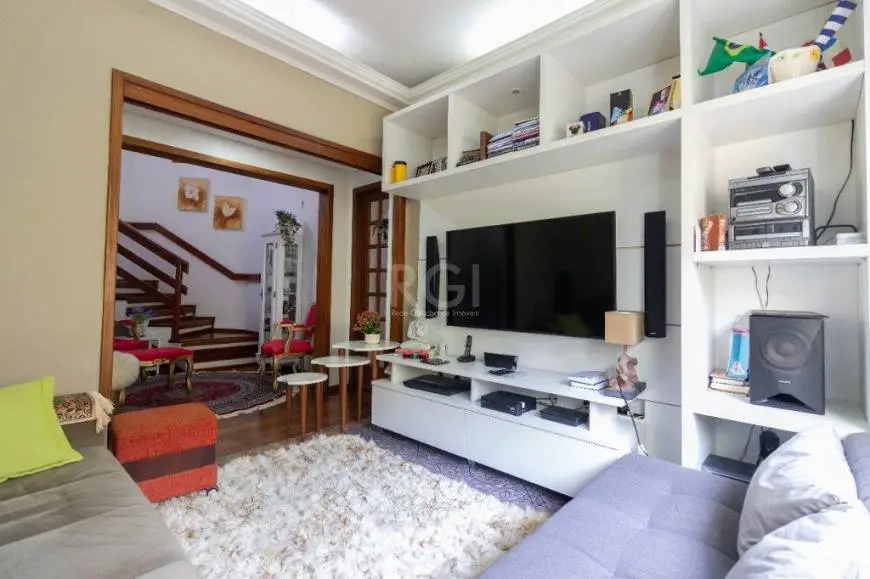Foto 4 de Casa com 4 Quartos à venda, 269m² em Partenon, Porto Alegre