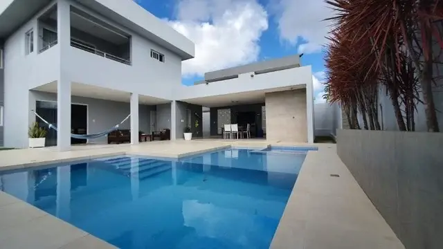 Foto 1 de Casa de Condomínio com 4 Quartos à venda, 380m² em Petrópolis, Maceió