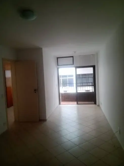 Foto 2 de Apartamento com 2 Quartos para alugar, 80m² em Humaitá, Rio de Janeiro