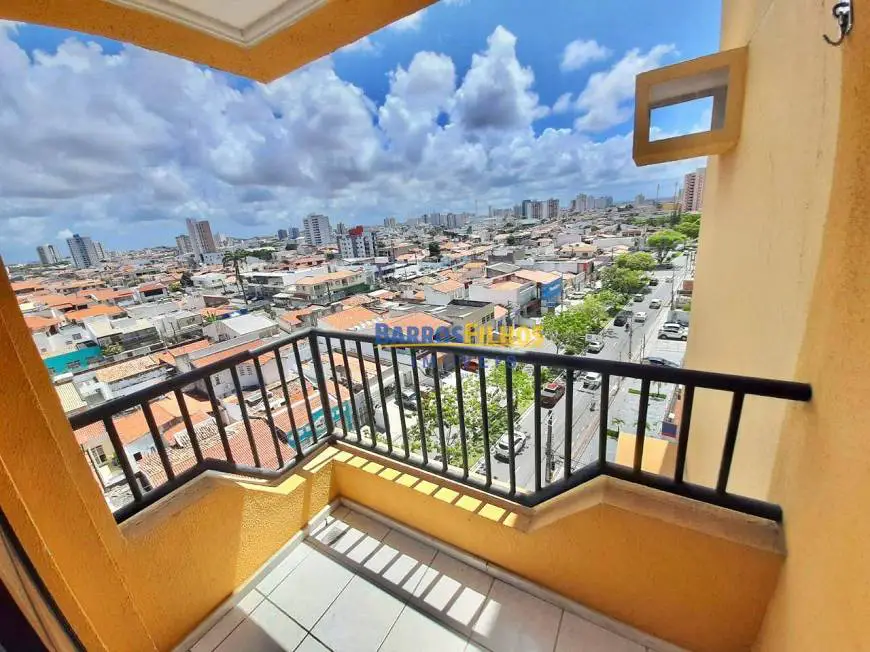 Foto 3 de Apartamento com 2 Quartos para alugar, 60m² em Treze de Julho, Aracaju