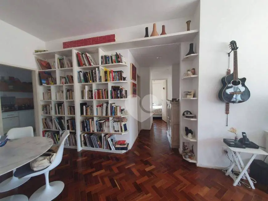 Foto 4 de Apartamento com 3 Quartos para alugar, 93m² em Humaitá, Rio de Janeiro