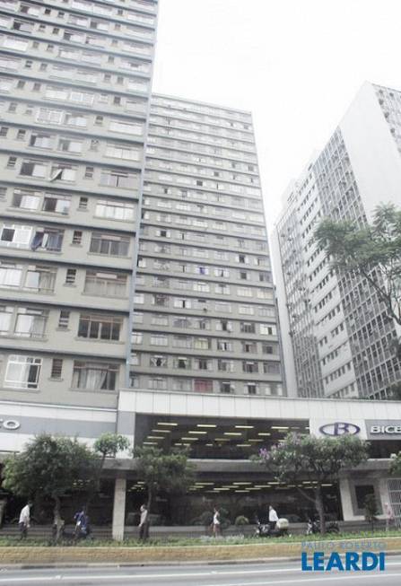 Foto 1 de Apartamento com 3 Quartos à venda, 189m² em Jardim América, São Paulo