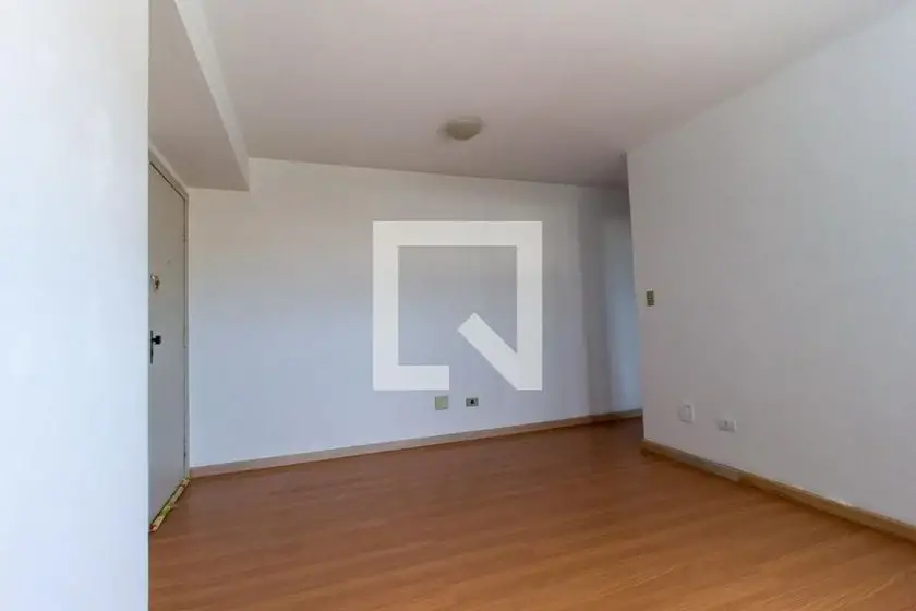 Foto 4 de Apartamento com 3 Quartos para alugar, 70m² em Novo Mundo, Curitiba